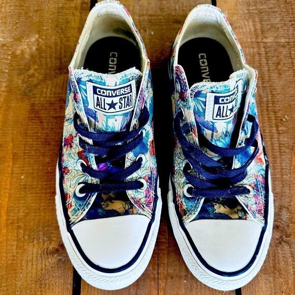 Converse All Star Daisy floral, lace up sneakers. - Picture 1 of 8
